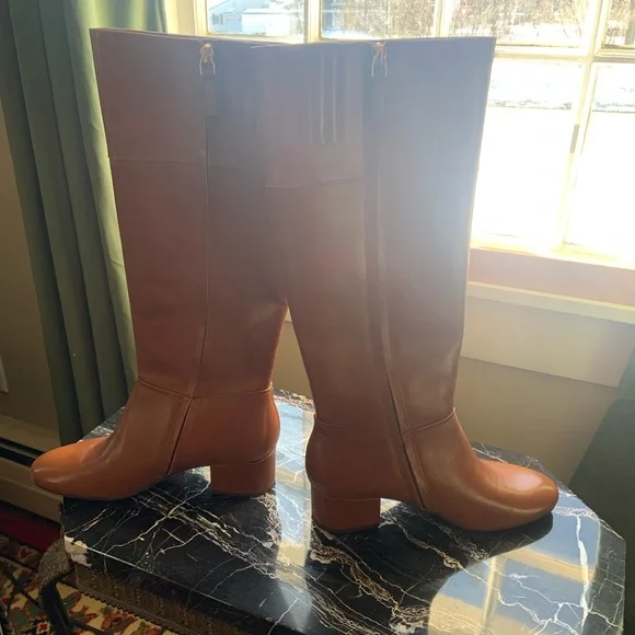Lauren Ralph Lauren casual boots in cognac color, no box, NWOT - Picture 2 of 4